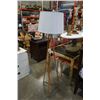Image 1 : 6 FOOT TRIPOD FLOOR LAMP