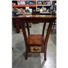 Image 9 : PAIR OF 1 DRAWER NIGHTSTANDS