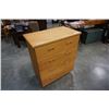 Image 3 : 4 DRAWER WOOD DRESSER