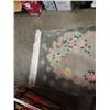 Image 3 : FRINGED AREA RUG
