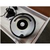 Image 2 : IROBOT ROOMBA WITH CHARGING DOCK