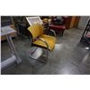 Image 2 : VINTAGE CHROME CHAIR