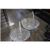 Image 4 : LOT OF BLACK CANDLE STANDS AND WIRE BASKETS