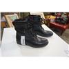 Image 2 : PAIR OF LADIES SIZE 8 UGG BOOTS