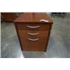 Image 3 : MODERN 3 DRAWER FILING CABINET