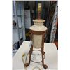 Image 1 : METAL BASE POTTERY TABLE LAMP