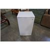 Image 1 : WHITE DANBY BAR FRIDGE