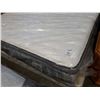 Image 2 : SEALY POSTER PEDIC ASTER KING SIZE EURO TOP MATTRESS FLOOR MODEL
