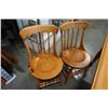 Image 9 : WOOD DINING TBALE WITH 4 CHAIRS