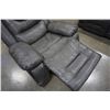 Image 24 : GREY LEATHER RECLINER WITH CENTER CONSOLE AND RECLINING ARMCHAIR