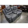 Image 5 : GREY LEATHER RECLINER WITH CENTER CONSOLE AND RECLINING ARMCHAIR