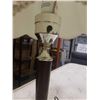 Image 4 : MCM LAMP W/ SHADE