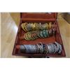 Image 3 : DISPLAY CASE OF BANGELS
