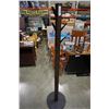 Image 2 : MODERN UMBRA COAT TREE WITH RETRACTABLE HOOKS