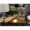 Image 1 : 2 WOOD CARVINGS