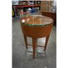 Image 3 : 18" DIAMETER GLASSTOP END TABLE