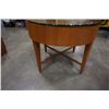 Image 2 : 30" DIAMETER GLASSTOP COFFEE TABLE