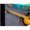 Image 3 : CALIFORNIA  ACOUSTIC GUITAR