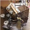 Image 1 : LOT OF WICKER BASKETS AND TEA LIGHT HOLDERS WITH CANDLE AND INSENCE