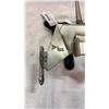 Image 9 : PEWTER FRANKLIN MINT STARSHIP ENTERPRISE AND KLINGON CRUISER FIGURES ON STANDS