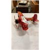 Image 2 : RED METAL PLANE