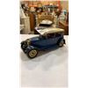 Image 3 : VINTAGE TIN LITHO TOY CAR