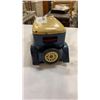 Image 5 : VINTAGE TIN LITHO TOY CAR