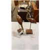 Image 1 : 2 BRASS AND WOOD BIRD FIGURES