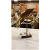 Image 9 : 2 BRASS AND WOOD BIRD FIGURES