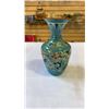 Image 2 : CLOISONNE STYLE VASE AND LIDDED DISH