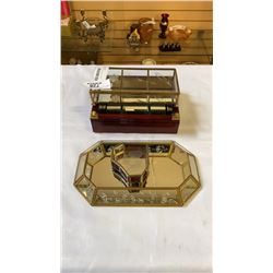 LOT OF GLASS JEWELRY BOXES