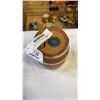 Image 3 : 3 COIN BANKS - BARREL, CAR AND HOUSE