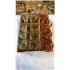 Image 2 : TRAY OF CRYSTAL AND COLORED GLASSES