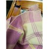 Image 3 : VINTAGE WOOL BLANKET