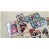 Image 10 : LOT OF MOSTLY 70s AND 80s NHL HOCKEY CARDS