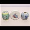 Image 2 : Three Chinese Porcelain Items