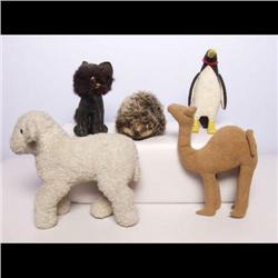 5 Plush Toys