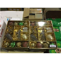 Assorted Holiday Ornaments 2-Pack