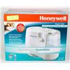 Image 1 : HONEYWELL COOL MOISTURE HUMIDIFIER- BRAND NEW