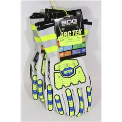 2 PAIRS OF BDG ARC-TEC  GLOVES (MEDIUM)
