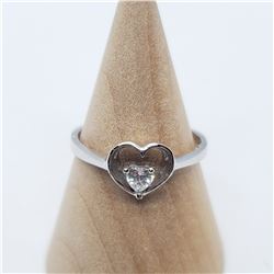 SILVER CUBIC ZIRCONIA  RING (~SIZE 7)