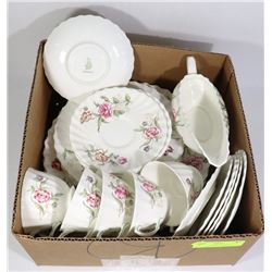 ROYAL DOULTON "CLOVELLY" PATTERN CHINA- 29 PIECE