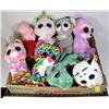 Image 1 : FLAT OF ASSORTED MEDIUM TY PLUSH TOYS