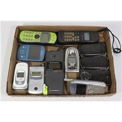 FLAT WITH 11 CELL PHONES (UNTESTED) ELECTRONICS