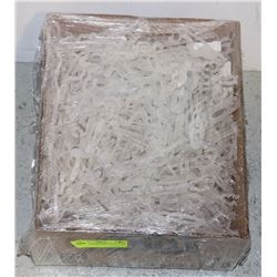 OUTDOOR CHRISTMAS LIGHT CLIPS