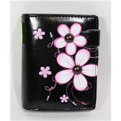 NEW SHAG WEAR WOMENS WALLET