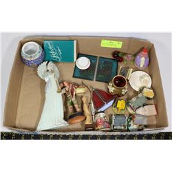 LOT OF VINTAGE DISPLAYS - ENGLAND, CATANIA - ITALY