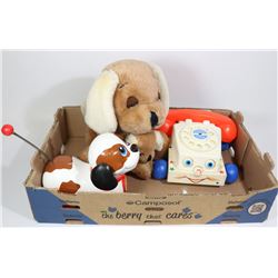 FLAT OF VINTAGE TOYS FISHER PRICE & DANKIN