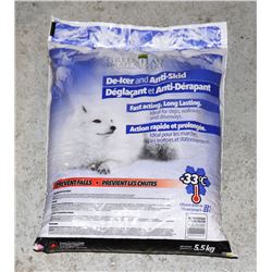 BAG OF GREEN FLAG DE-ICER AND ANTI SKID (GOOD TO