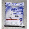 Image 1 : BAG OF GREEN FLAG DE-ICER AND ANTI SKID (GOOD TO